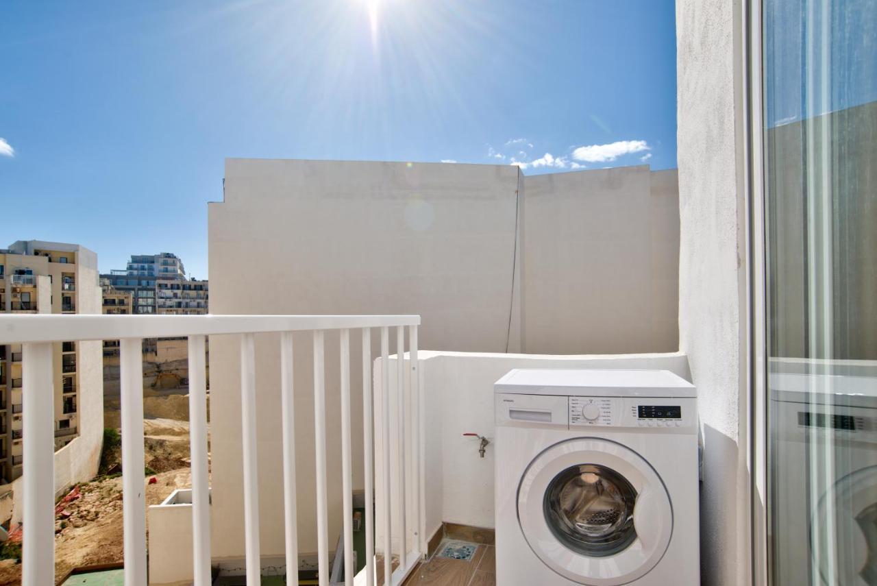 Sliema 2-Bedroom Central Apartments And Penthouse With Jacuzzi Екстериор снимка